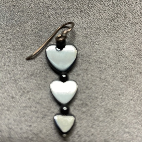 Black Coral heart ❤️ earrings - Picture 5 of 9